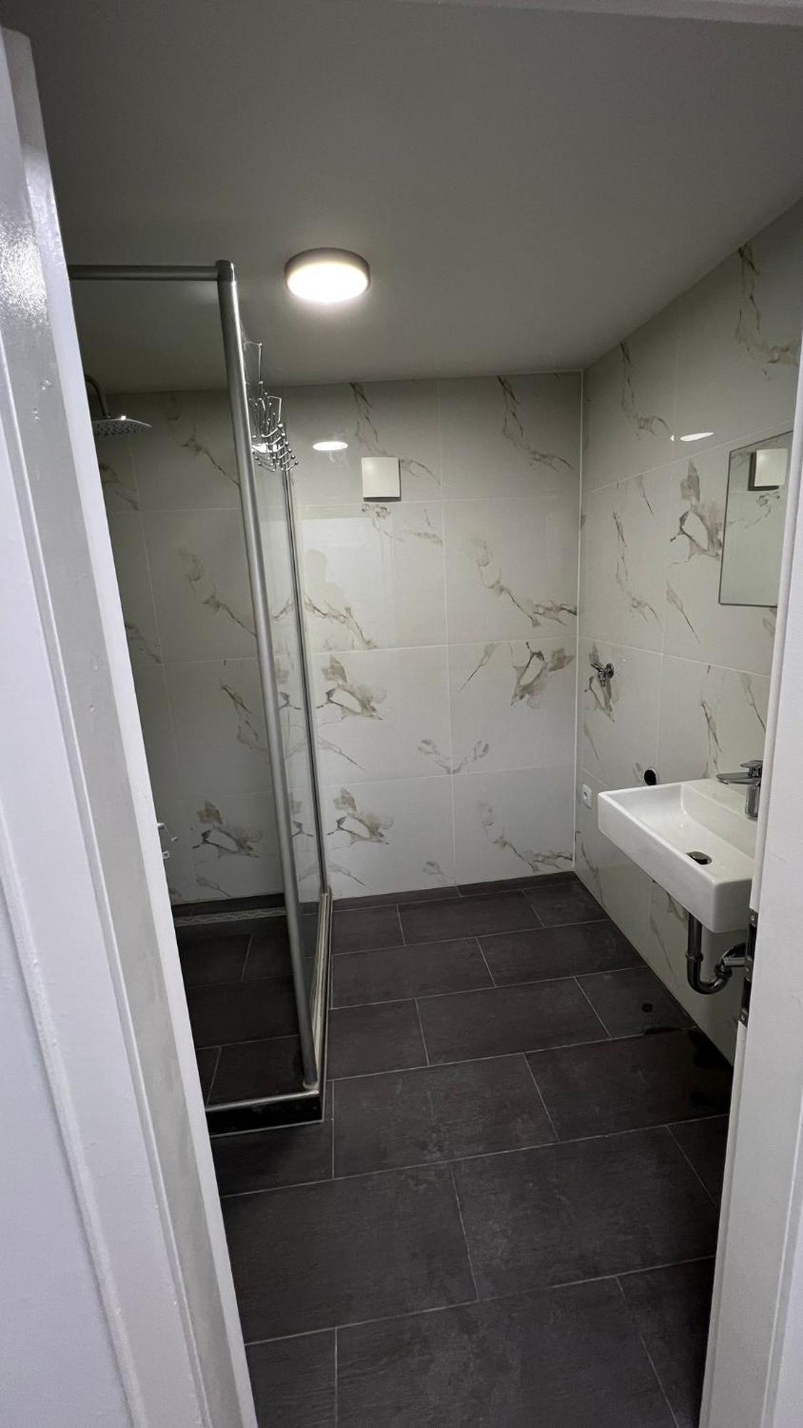 Zentrale Appartmenzimmer In エシュヴェーゲ エクステリア 写真